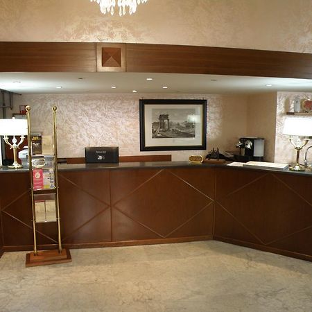 Hotel Primus Roma Екстер'єр фото